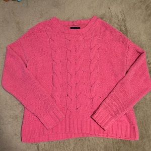 American Eagle Sweater, barley worn, size small but fits big